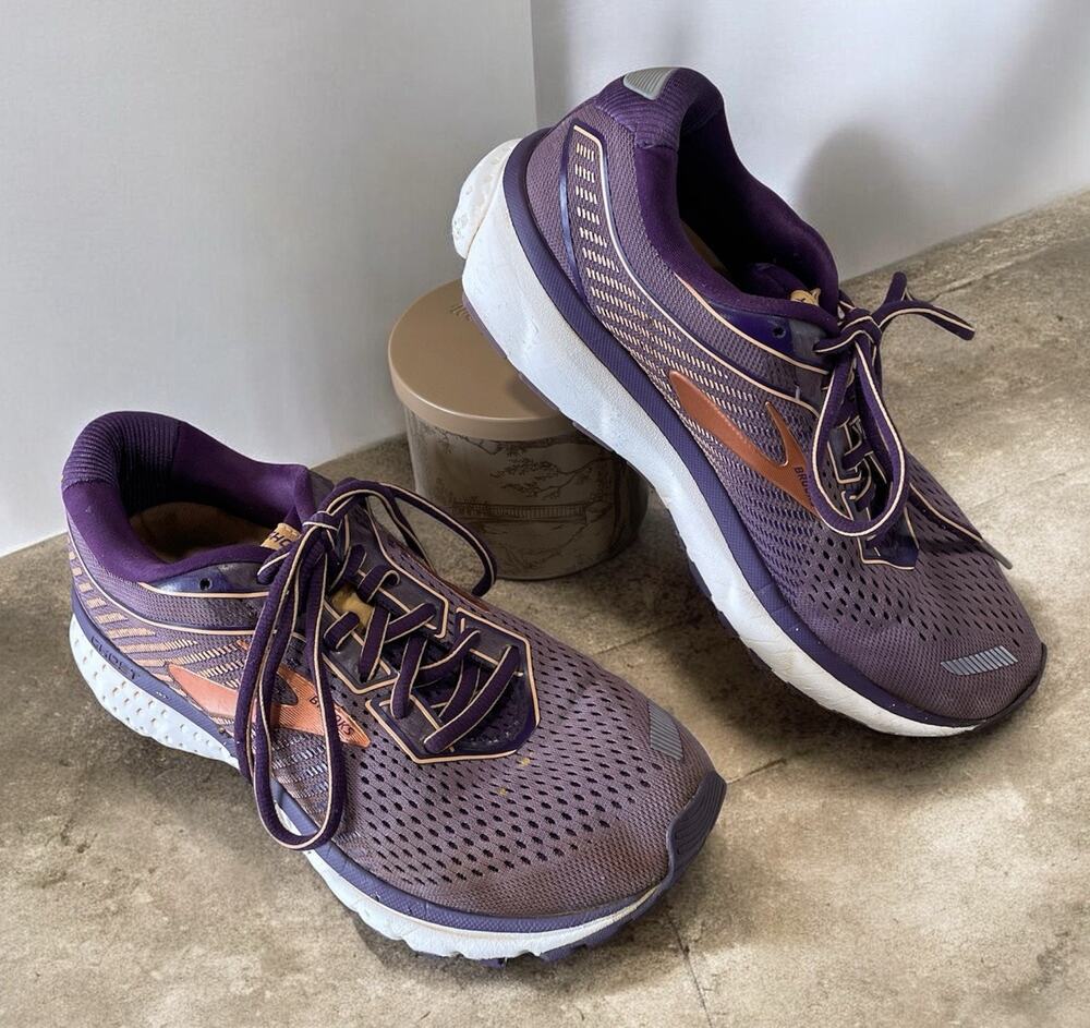 Brooks Womens Ghost 12 Sz 7.5 Medium (B) 1203051B579 Purple Running Shoes